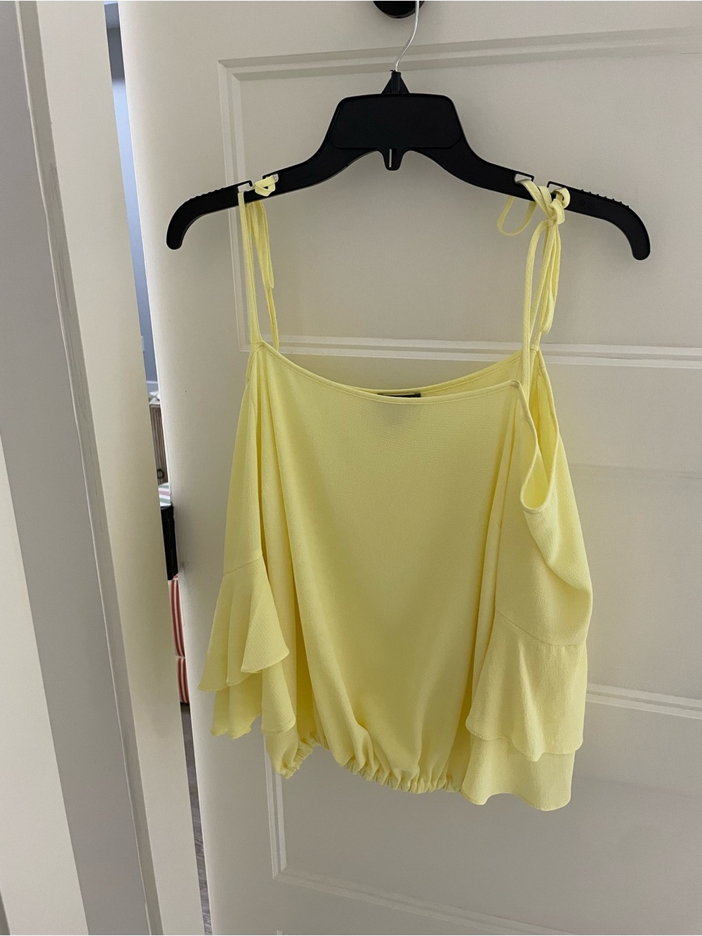 Vince Camuto Yellow Tie-Shoulder Ruffle Camisole